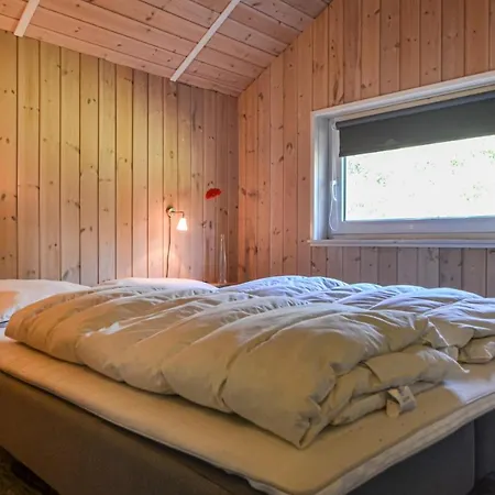 Stunning In W/ Sauna And 4 Bedrooms 度假居