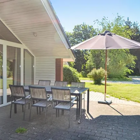 Stunning In W/ Sauna And 4 Bedrooms Oksbøl